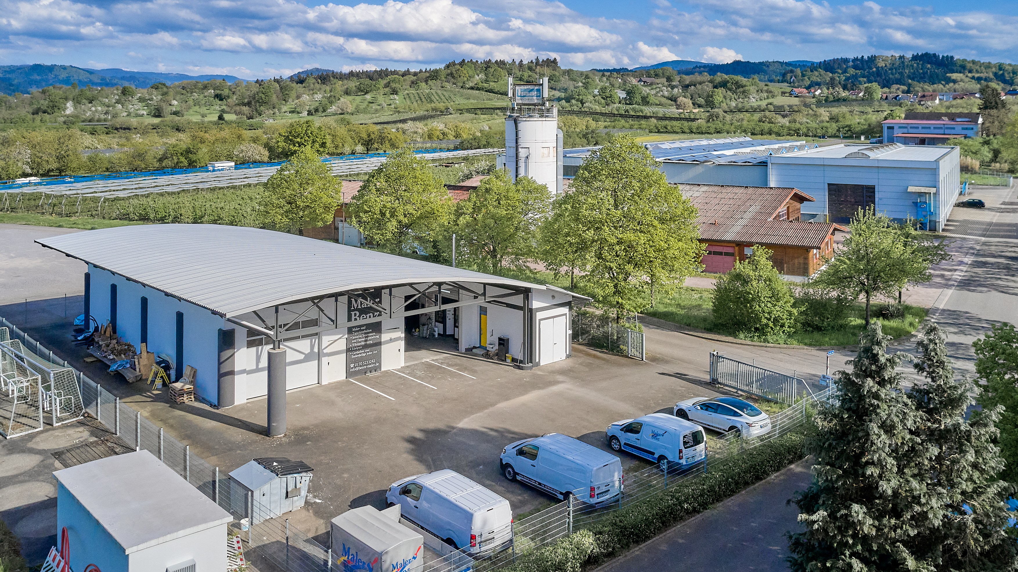 Team der Maler Benz GmbH in der Halle